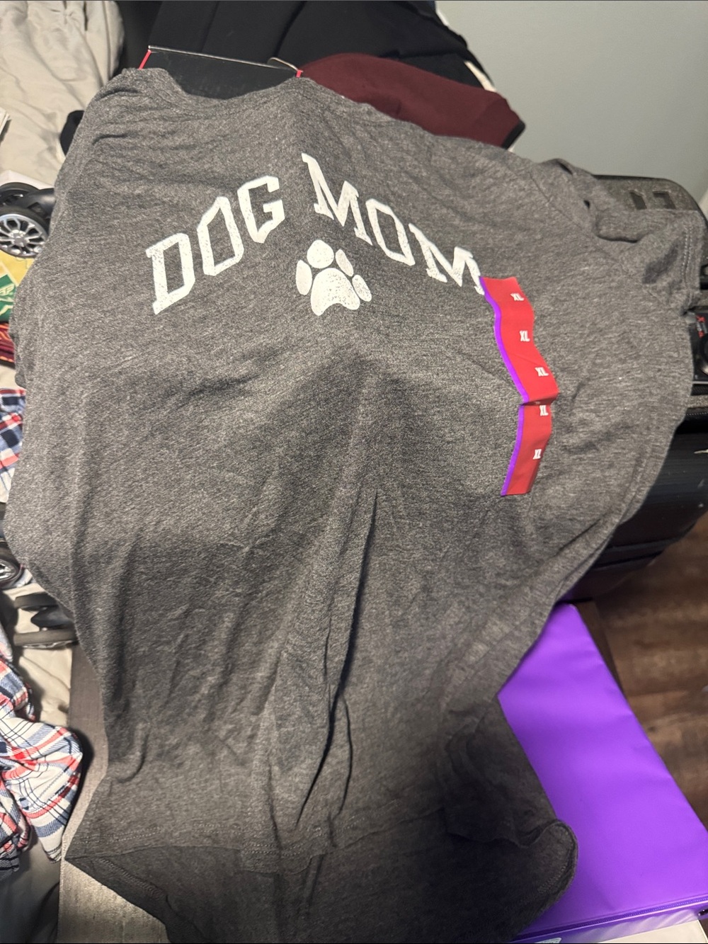 Gray "Dog Mom" Paw Print T-Shirt - Pet Lover Tee